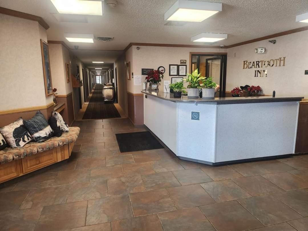 Beartooth Inn Cody Esterno foto